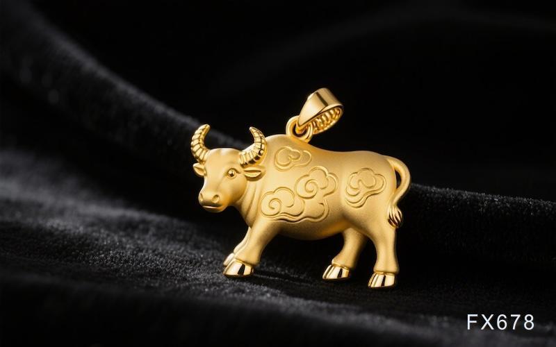 年末获利回吐叠加美元反弹，金价自4550美元历史高位回落但中期趋势仍维持多头格局